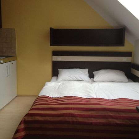 Apartman Nellinka Besenova Exterior photo